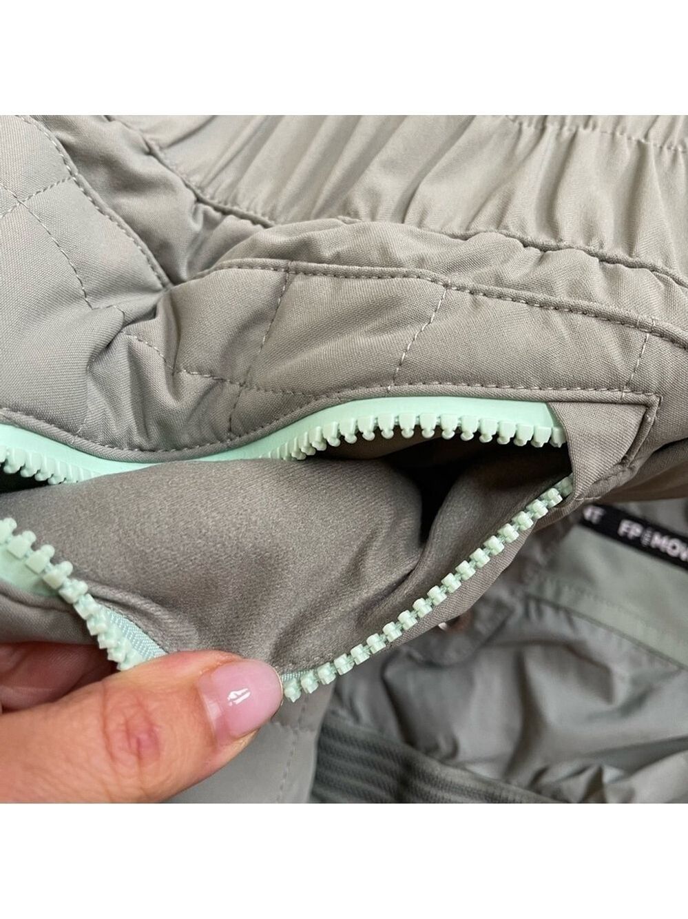 Free People Movement All Prepped Ski Snow Quilted Puffer Jacket Insulated Sz M - Picture 14 of 16